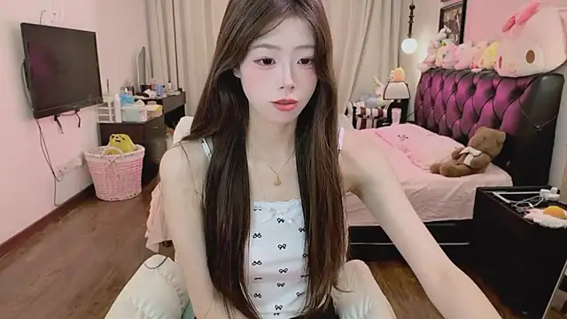 Snapshot of Onecutelittle chatting on 05/07/26, 03:17 Onecutelittle online show from 05/07/26, 03:17