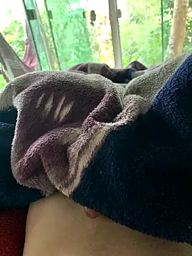 loiromaisdezoito online show from 10/25/25, 08:25