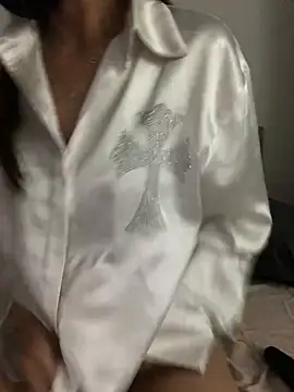 Kylie beem online show from 06/30/26, 06:58