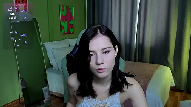 Mell Hyees online show from 10/22/25, 09:09