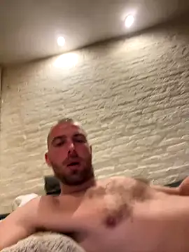 Rotteei1 online show from 11/02/25, 07:49