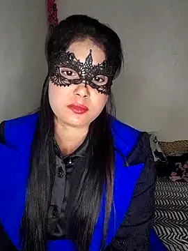 Snapshot of Hot_Angle chatting on 11/18/25, 02:10 Hot Angle online show from 11/18/25, 02:10