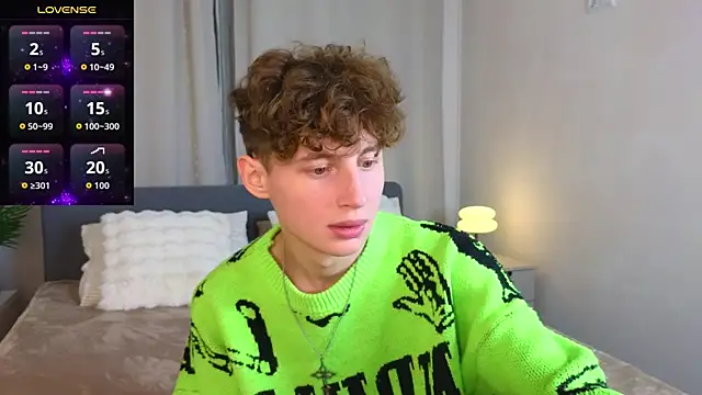 crisp1n online show from 10/22/25, 03:12