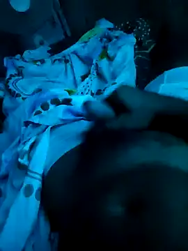 Snapshot of papi420dj chatting on 12/02/25, 03:45 papi420dj online show from 12/02/25, 03:45