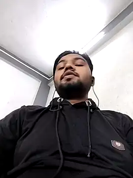 Snapshot of enough_sexy chatting on 10/22/25, 06:24 enough sexy online show from 10/22/25, 06:24