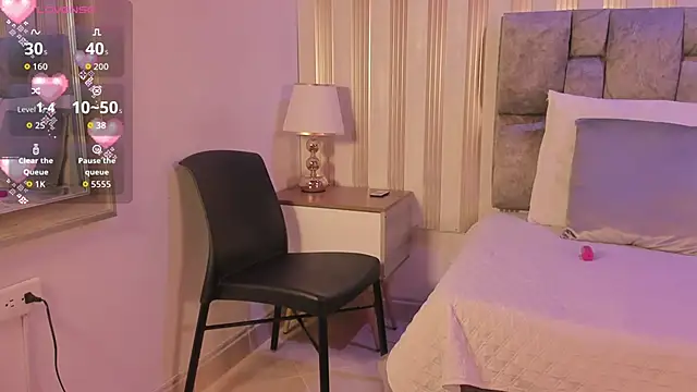 Arya Ali  online show from 11/14/25, 03:16