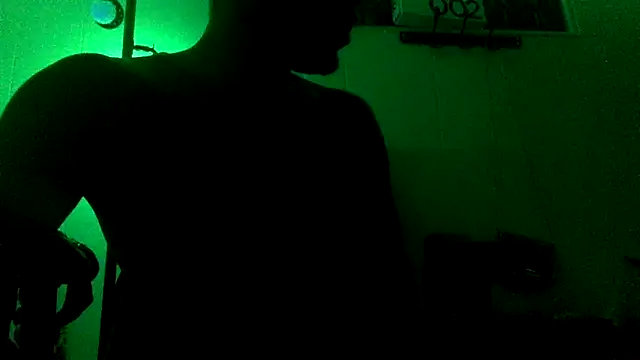 Snapshot of misterincred chatting on 11/29/25, 01:03 misterincred online show from 11/29/25, 01:03