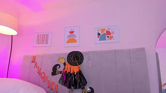 Snapshot of fatiima_ chatting on 11/01/25, 07:05 fatiima online show from 11/01/25, 07:05