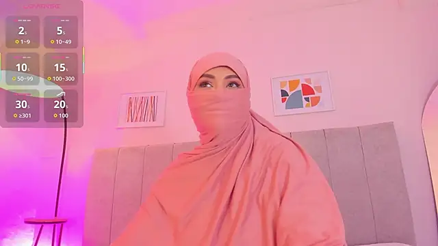 Snapshot of fatiima_ chatting on 11/13/25, 07:02 fatiima online show from 11/13/25, 07:02