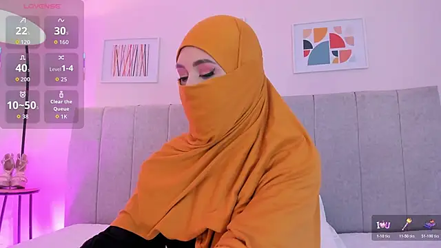 Snapshot of fatiima_ chatting on 11/19/25, 07:25 fatiima online show from 11/19/25, 07:25