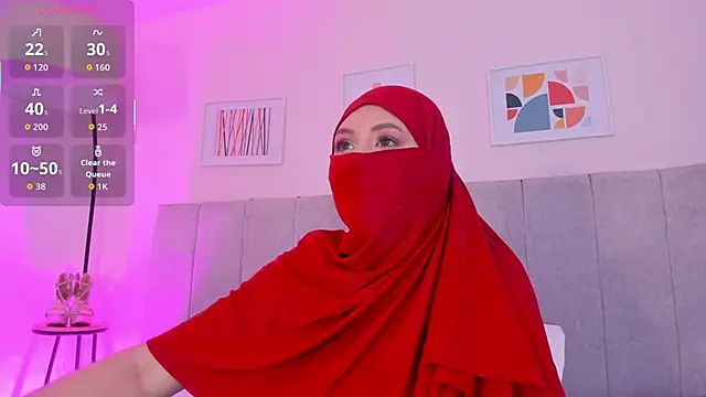 Snapshot of fatiima_ chatting on 11/25/25, 07:03 fatiima online show from 11/25/25, 07:03