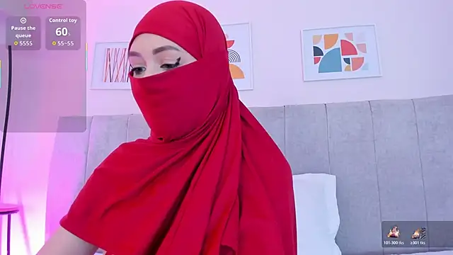 Snapshot of fatiima_ chatting on 11/29/25, 07:28 fatiima online show from 11/29/25, 07:28