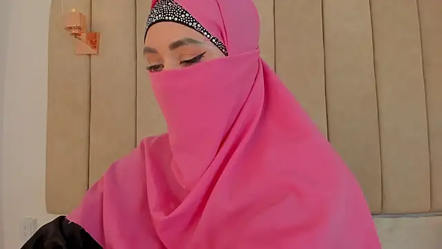 fatiima  online show from 05/21/26, 07:37