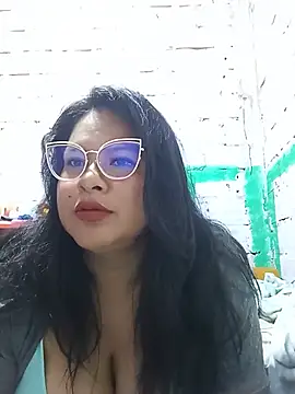 celeste122595 online show from 07/04/26, 04:13