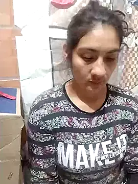 Snapshot of luzdelunas chatting on 10/30/25, 11:38 luzdelunas online show from 10/30/25, 11:38