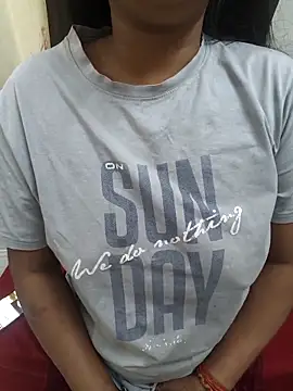 hot richa online show from 12/20/25, 06:31