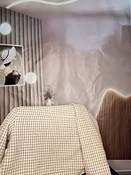 Fish yellow online show from 11/15/25, 10:12