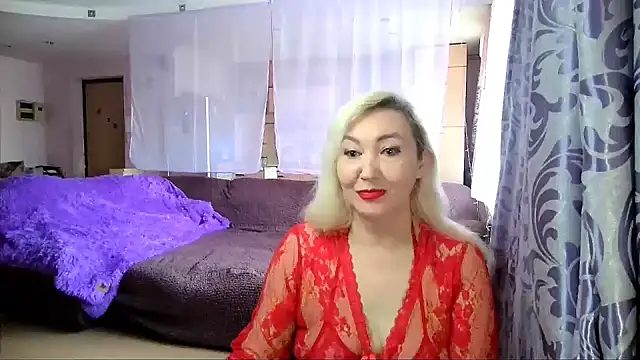 LadyKriss online show from 11/12/25, 07:20