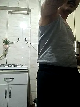 Snapshot of Axe-man_44 chatting on 11/21/25, 03:11 Axe-man 44 online show from 11/21/25, 03:11