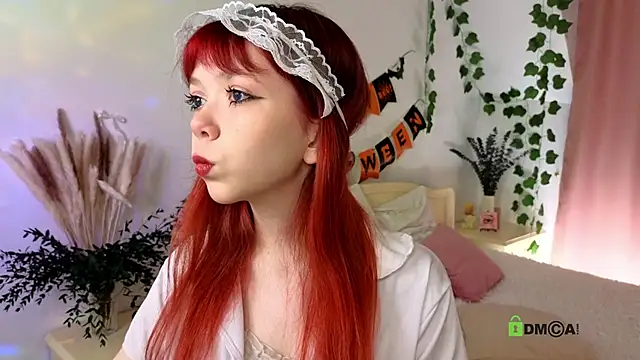 Snapshot of Rochelle_Dolly chatting on 10/28/25, 01:36 Rochelle Dolly online show from 10/28/25, 01:36