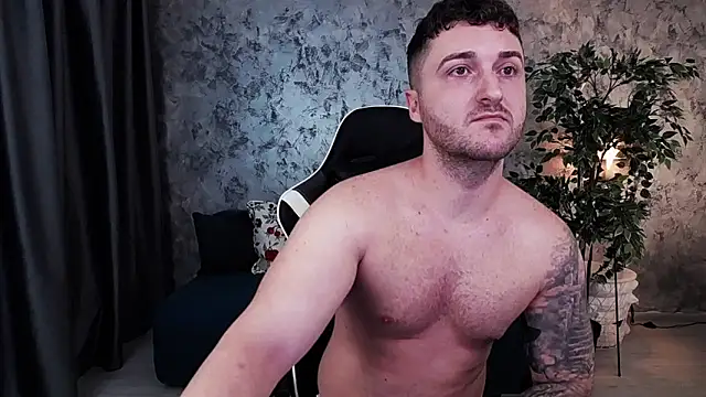 Snapshot of Ethan__S chatting on 09/10/25, 04:12 Ethan S online show from 09/10/25, 04:12