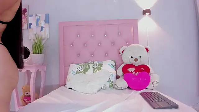 aitanaa rouse online show from 10/28/25, 12:41