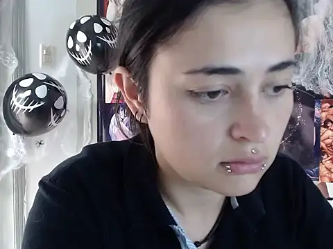 KittenMiss  online show from 10/27/25, 07:29