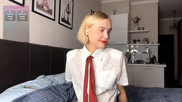 MelodyImam online show from 10/31/25, 04:19