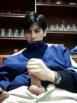 Snapshot of Carriata_larry chatting on 11/02/25, 04:59 Carriata larry online show from 11/02/25, 04:59