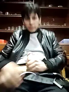 Snapshot of Carriata_larry chatting on 11/05/25, 04:12 Carriata larry online show from 11/05/25, 04:12