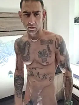 Snapshot of alphacloudGod chatting on 12/14/25, 09:41 alphacloudGod online show from 12/14/25, 09:41