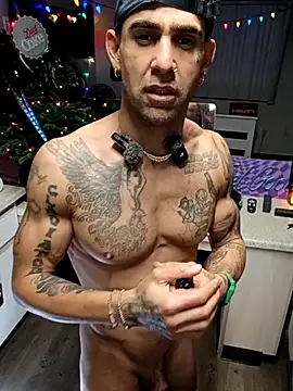 Snapshot of alphacloudGod chatting on 12/17/25, 07:36 alphacloudGod online show from 12/17/25, 07:36