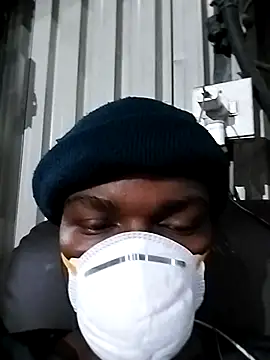 loVbRo1 online show from 11/13/25, 07:02