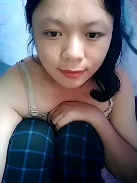Snapshot of lisa-bae00 chatting on 10/23/25, 09:52 lisa-bae00 online show from 10/23/25, 09:52