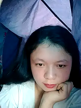 Snapshot of lisa-bae00 chatting on 10/26/25, 09:48 lisa-bae00 online show from 10/26/25, 09:48