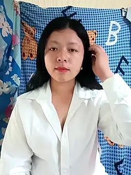 lisa-bae00 online show from 05/11/26, 12:38