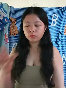 lisa-bae00 online show from 07/22/26, 11:51