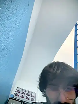 Snapshot of Paapii1098 chatting on 12/05/25, 12:41 Paapii1098 online show from 12/05/25, 12:41