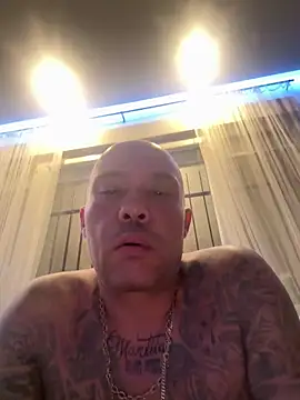 gitanoMad online show from 10/26/25, 01:11