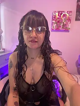 Pinkvixen69 online show from 05/27/26, 05:10