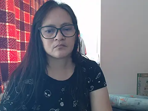 Kinkybela2025 online show from 05/26/26, 12:50