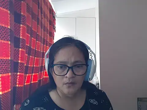 Kinkybela2025 online show from 05/29/26, 01:03