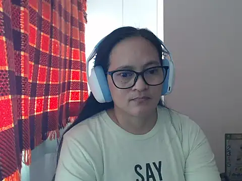 Kinkybela2025 online show from 06/17/26, 01:08