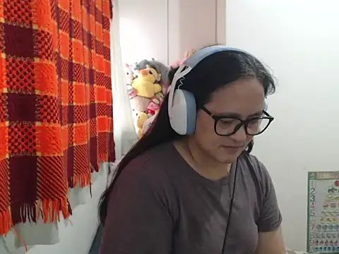 Kinkybela2025 online show from 07/29/26, 12:09