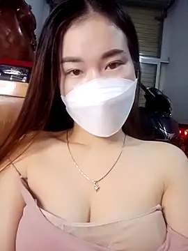 Family-Lovee online show from 11/05/25, 07:47