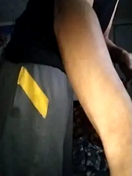 Snapshot of Joanhunk chatting on 10/24/25, 04:20 Joanhunk online show from 10/24/25, 04:20