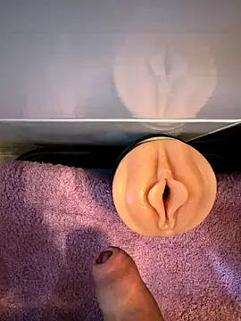 Snapshot of iCum_uCum chatting on 10/25/25, 02:56 iCum uCum online show from 10/25/25, 02:56