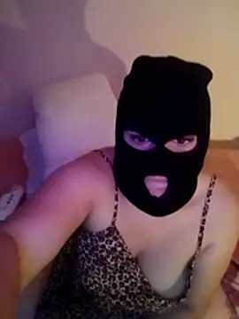 Snapshot of portuguesacasada chatting on 11/23/25, 03:23 portuguesacasada online show from 11/23/25, 03:23