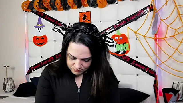 Snapshot of AlsouKass chatting on 10/31/25, 08:04 AlsouKass online show from 10/31/25, 08:04