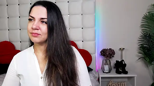 Snapshot of AlsouKass chatting on 11/13/25, 06:23 AlsouKass online show from 11/13/25, 06:23